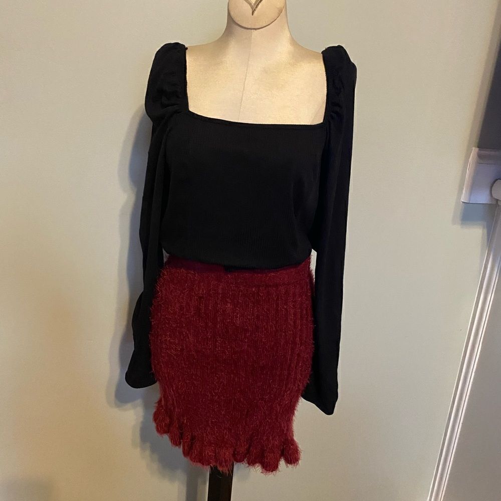 Love Riche Knit Skirt/ Sweater Skirt Sz Small NWT